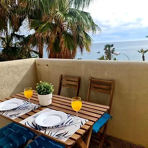 Precioso Con Piscinas Y Vistas Al Mar. Apartamento