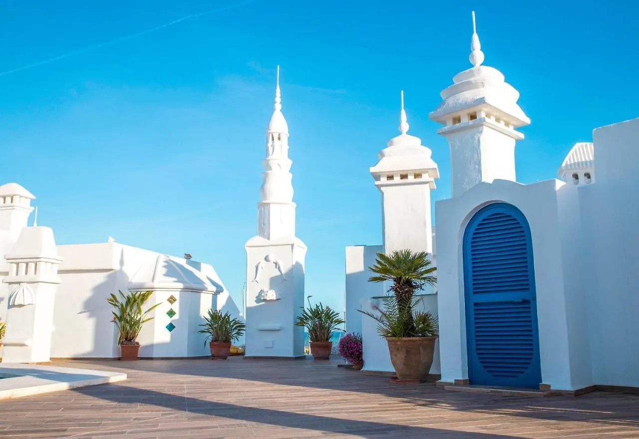 Popeye Suite: Puerto Marina Island Retreat with Rooftop Pool Benalmadena Apartment